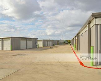 Photo 5 of Extra Space Storage - 7730 West US Highway 90, San Antonio, TX
