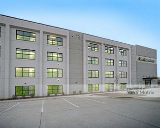 Photo 2 of Extra Space Storage - 5320 East Independence Blvd, Charlotte, NC