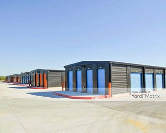 Photo 2 of Guardia Storage - 210 Cuatro Vientos Road, Laredo, TX