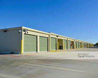 Photo 3 of Cielito Lindo Self Storage - 313 Cielito Lindo Blvd, Laredo, TX