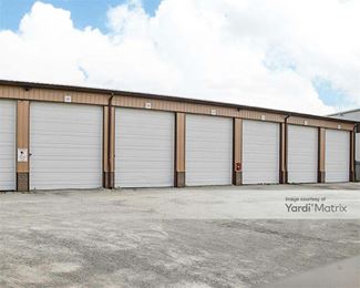 Photo 4 of People-s Choice Storage - 2105 Button Lane, La Grange, KY