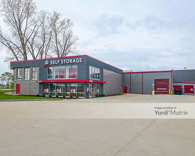 Storage Units for Rent available at 31475 Utica Road, Fraser, MI 48026