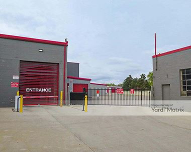 Storage Units for Rent available at 31475 Utica Road, Fraser, MI 48026