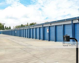 Photo 3 of StorQuest Self Storage - 3170 East Gerard Street, Merced, CA