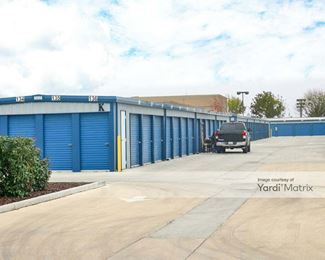Photo 5 of StorQuest Self Storage - 3170 East Gerard Street, Merced, CA