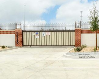 Photo 2 of Derrel-s Mini Storage - 3333 Fairfax Road Suite A, Bakersfield, CA