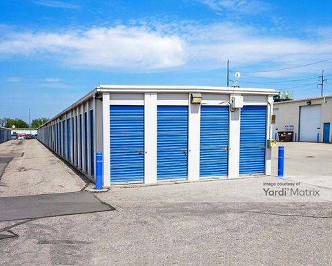 Photo 3 of Five Star Storage - 402 25th St N, Fargo, ND
