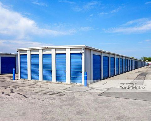 Photo 4 of Five Star Storage - 402 25th St N, Fargo, ND