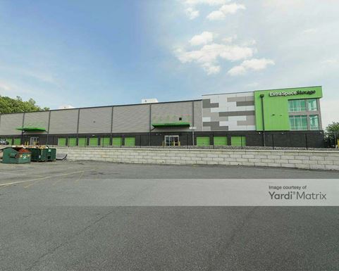 Photo 4 of Extra Space Storage - 100 Route 17, Upper Saddle River, NJ
