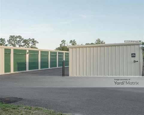 Photo 4 of Henry Self Storage - 11 Henry Street, Hamilton Township, NJ