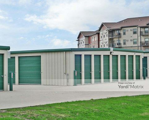 Photo 3 of Five Star Storage - 2300 47th Avenue South, Grand Forks, ND