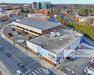 Photo 2 of 495 Self Storage - 12111 Parklawn Drive, Rockville, MD