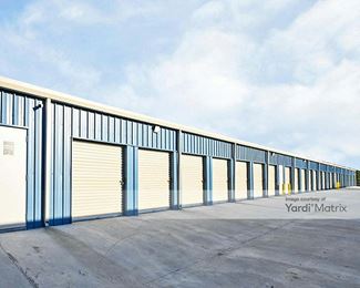 Photo 4 of Mighty Oak Self Storage - 17 Percy Howard Road, Huntsville, TX