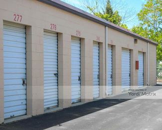 Photo 4 of Extra Space Storage - 2414 Crofton Lane, Crofton, MD