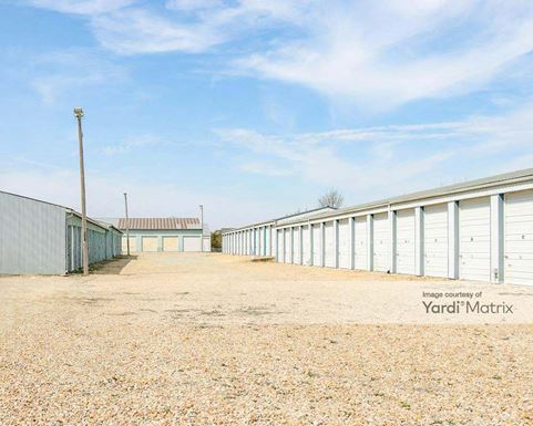 Photo 4 of Topeka Boat Storage - 1441 SW Auburn Road, Topeka, KS