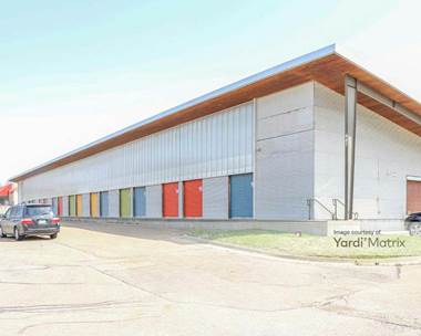 Storage Units for Rent available at 447 SE 29th Street, Topeka, KS 66605
