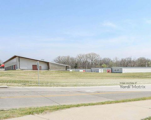 Photo 4 of Armor Storage	 - 447 SE 29th Street, Topeka, KS