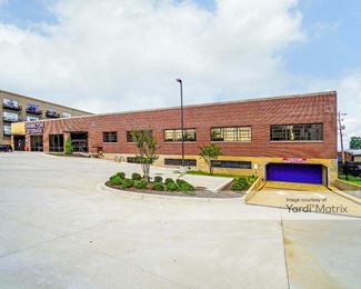 Photo 2 of Hamilton Self Storage - 670 South Riverside Drive, Memphis, TN