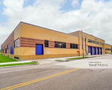 Storage Units for Rent available at 670 South Riverside Drive, Memphis, TN 38103