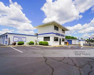 Photo 3 of Added Space Storage - 1506 South Knoxville Avenue, Russellville, AR