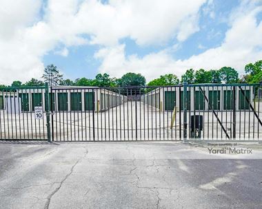 Storage Units for Rent available at 2700 Commerce Circle, Pine Bluff, AR 71601