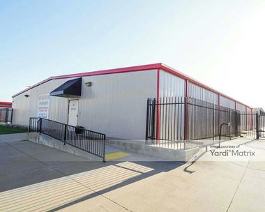 Storage Units for Rent available at 507 Dr Jimmy Carr Drive, Searcy, AR 72143