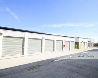 Photo 4 of Extra Space Storage - 3121 Brown Street, Waxahachie, TX