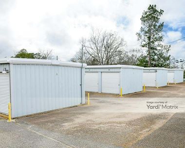 Storage Units for Rent available at 2132 Denton Road, Dothan, AL 36303
