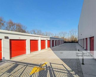 Photo 5 of CubeSmart Self Storage - 27W010 North Avenue, West Chicago, IL