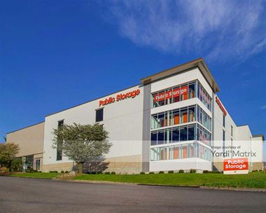 Storage Units for Rent available at 32 Jefferson Blvd, Warwick, RI 02888