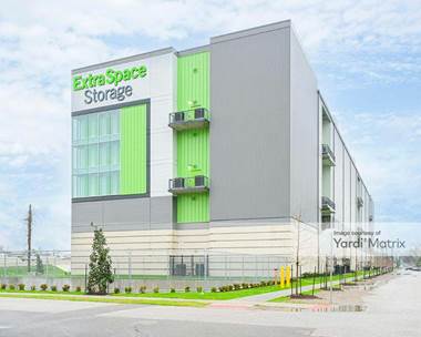 Storage Units for Rent available at 502 North Loop, Houston, TX 77008