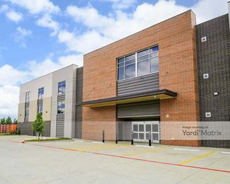 Photo 1 of Storage Center, The - 425 6th Street, Conway, AR