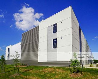 Photo 3 of Storage Center, The - 4520 South University Avenue, Little Rock, AR