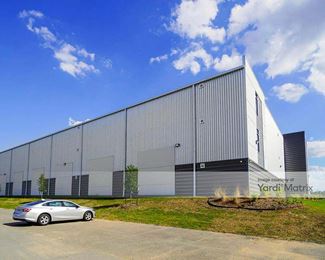 Photo 5 of Storage Center, The - 4520 South University Avenue, Little Rock, AR