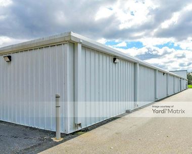 Storage Units for Rent available at 206 Apple Avenue, Dothan, AL 36303