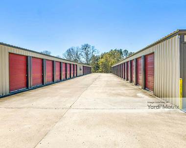 Storage Units for Rent available at 1601 West Magnolia Avenue, Geneva, AL 36340