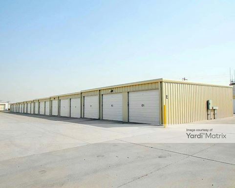 Photo 4 of Auto Storage - 389 Lori Drive, Montrose, CO