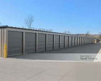 Photo 1 of 10 Federal Storage - 229 Sussex Street, Pewaukee, WI