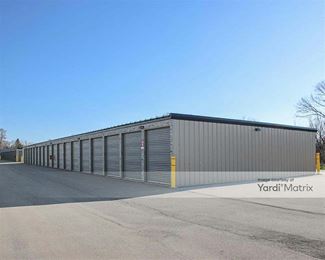 Photo 2 of 10 Federal Storage - 229 Sussex Street, Pewaukee, WI