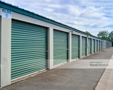 Storage Units for Rent available at 2749 Sycamore Lane, Anderson, CA 96007