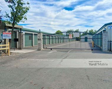 Storage Units for Rent available at 2749 Sycamore Lane, Anderson, CA 96007