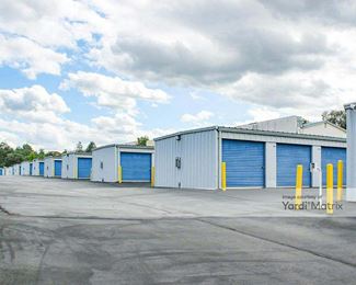 Photo 4 of Crown Storage - 18657 Boulder Drive, Redding, CA