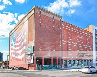 Photo 1 of Extra Space Storage - 510 North Christopher Columbus Blvd, Philadelphia, PA