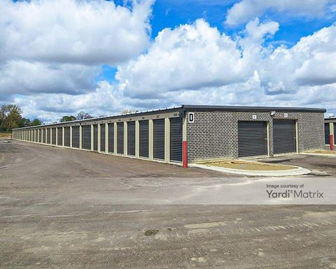 Photo 6 of Super Giant Storage - 53721 Gratiot Avenue, Chesterfield, MI