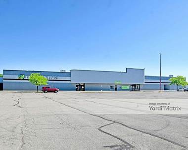 Storage Units for Rent available at 5055 Jackman Road, Toledo, OH 43613