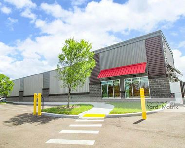Storage Units for Rent available at 1091 Broward Road, Jacksonville, FL 32218