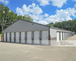 Photo 2 of Hastings Storage - 2169 West M 43, Hastings, MI