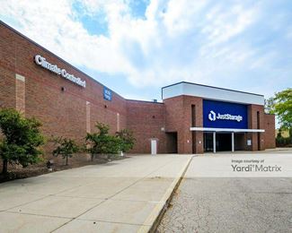 Photo 2 of JustStorage - 37001 Warren Road, Westland, MI