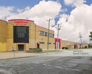 Photo 2 of CubeSmart Self Storage - 140 Sears Street, Highland Park, MI