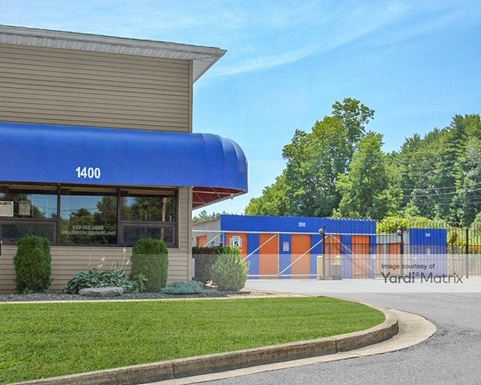 Photo 6 of Storage Mall, The - 1400 Campville Road, Endicott, NY